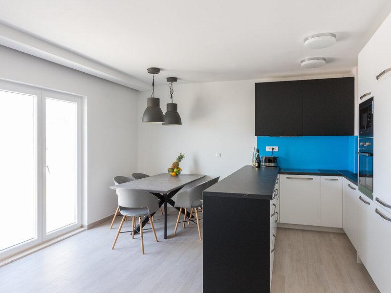 DF1E6DE8A29AD77C410FDF392F6AD6E5