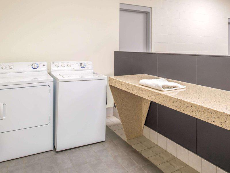 0450FF4472BA0C40810968A724ED9317