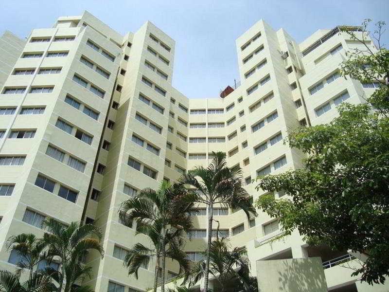 ECE9E028030BC3B8622F87F75BE01013