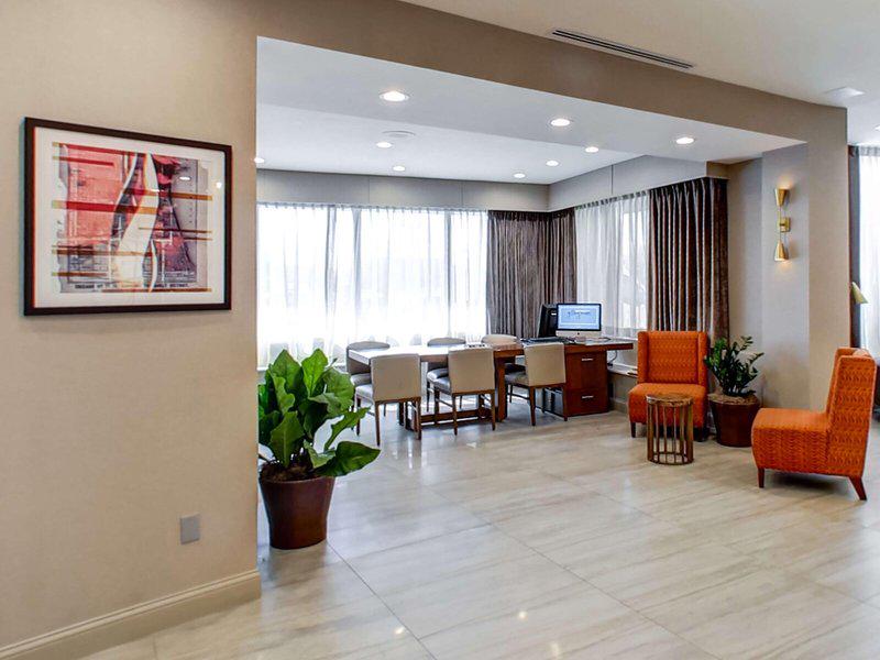 C82DFA1B246ACAE21200E0B313AD4F5B