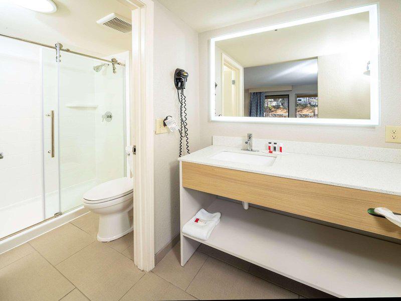 7989D81F3CCE9331631D69F42CA5D677