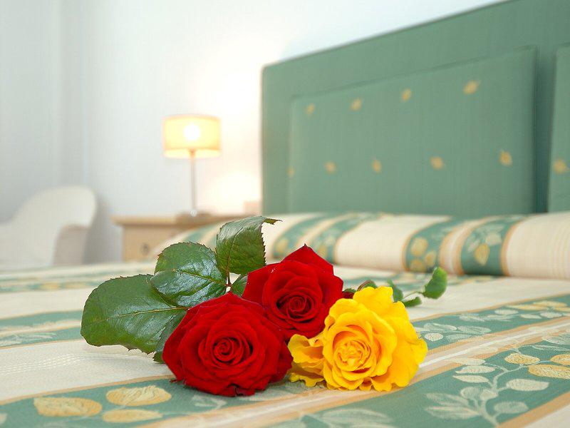 3783CFCD27BF158D04ACE9E5A254AFB1