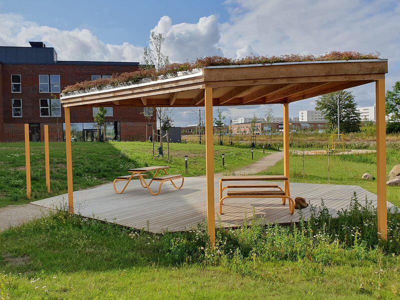 E874E354264AD4F65E342F927F16AF96