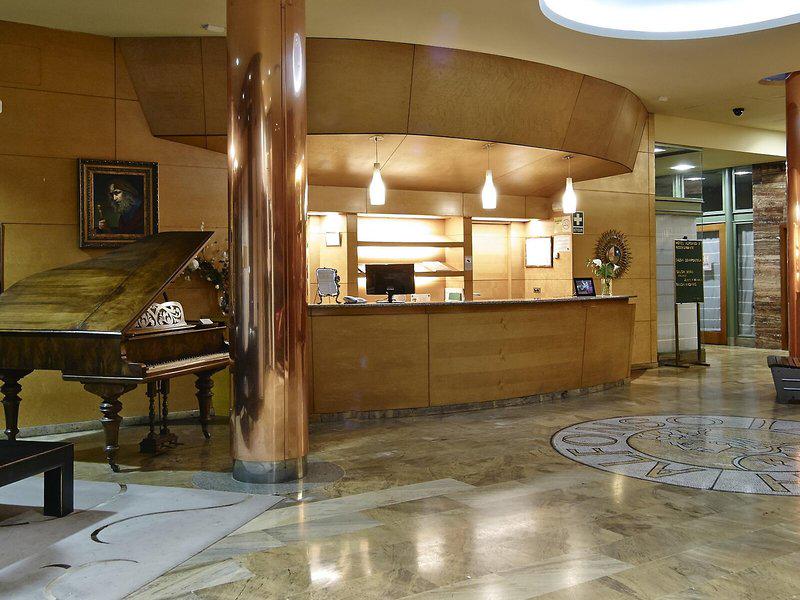 77B472F33DCA9146DC64E1B259D2E0B9