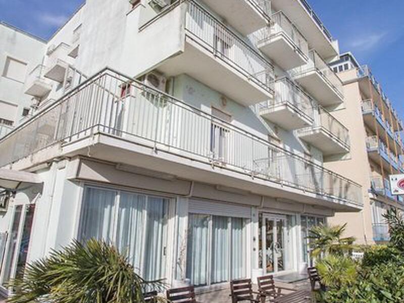 A7EA66C72A0A1002D33D2F4DF93FD1CC