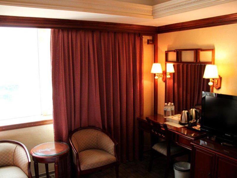 F73DD1D9F83D118236337E25D25A98EE