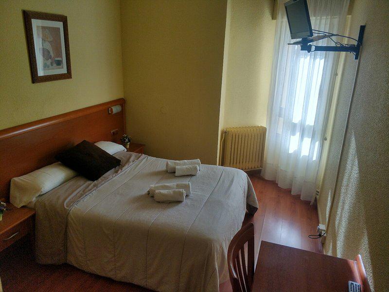 5C856BA7580E2CE8CC5AC7E12F6B0691