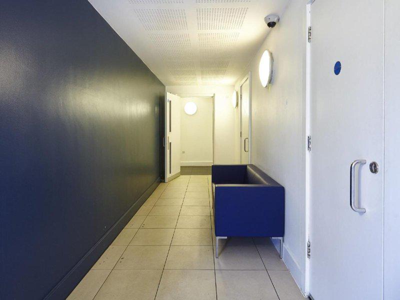 57ED95A6A3A4EC15D2695CC6EB8C5F77