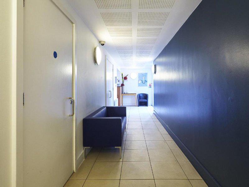 DCBDEAB24A414470C67B6A7E698B5F6D