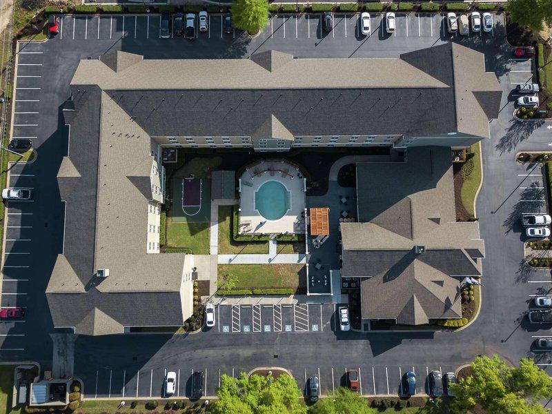 D76DFB596864DA73D415DBF6E993F390