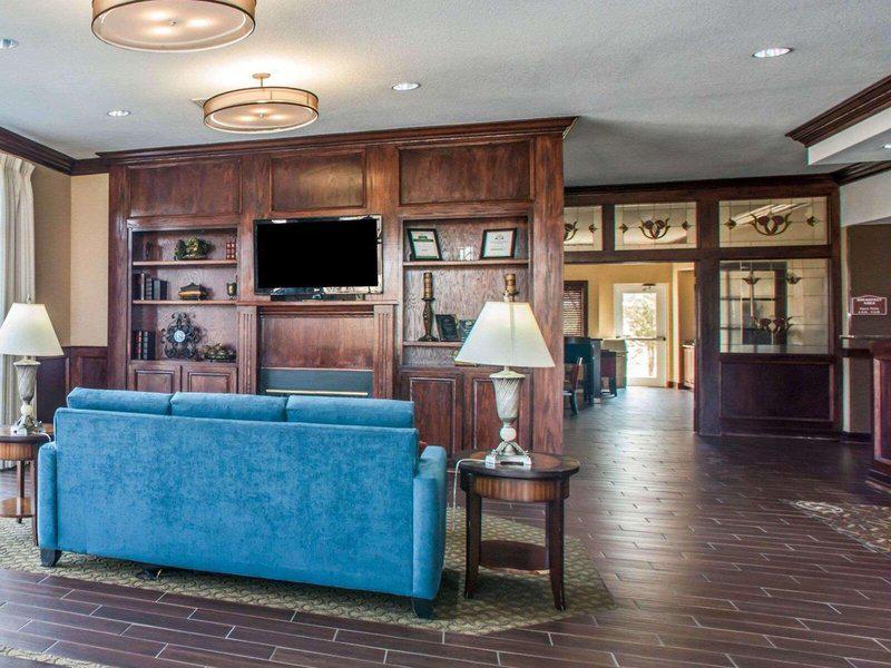 0D1FF71A2840A44018266B4402D837E0