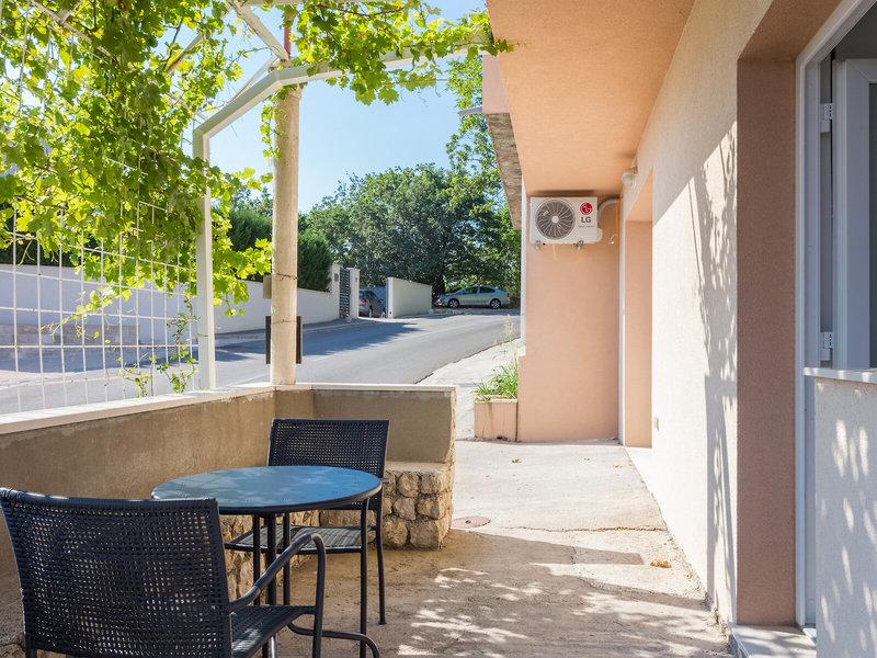 22B961DFE22E8416D35953CD4F5EE192