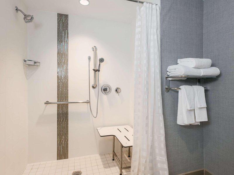 0EE05B229F17CEE5B3AF80932C728755