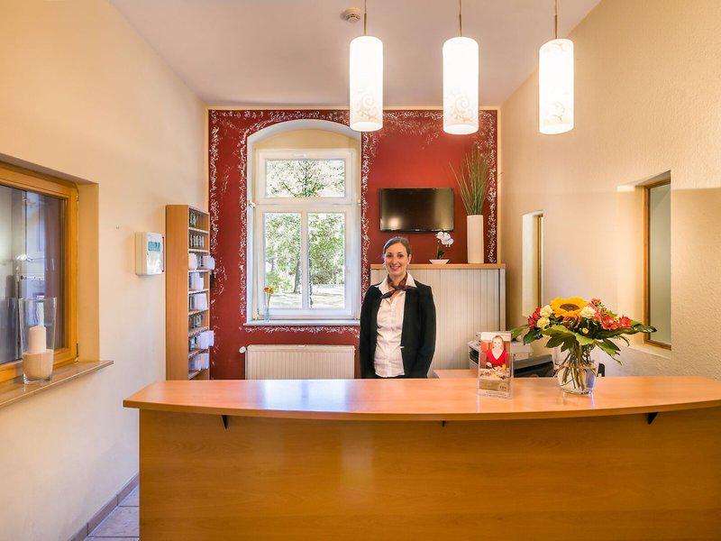 DF0D5BE8A8E22E417EAC04D05B2E55C1