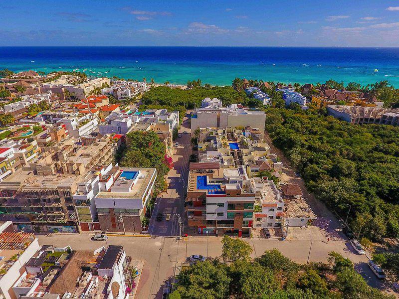 99B3C5440F945A43D79B50B48DCE6DBE