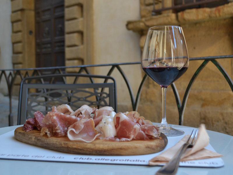 8770A927E255F1A70C3D03423309F01D