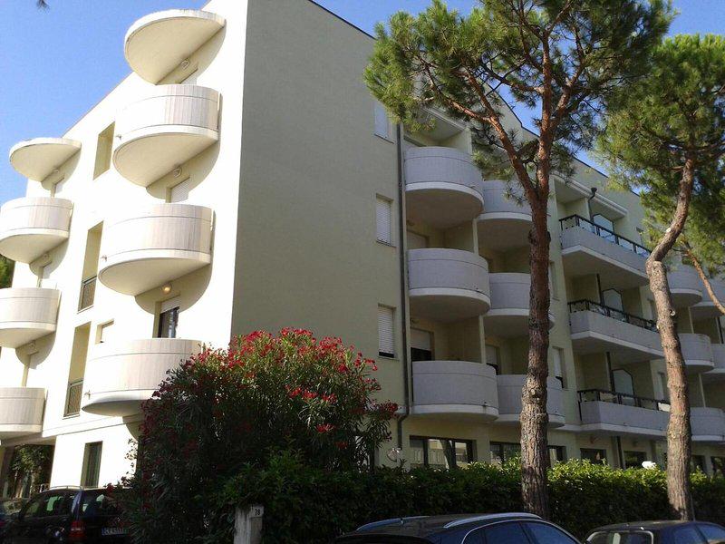 8B6393CEEAF11669DF8306B7F7A0A065