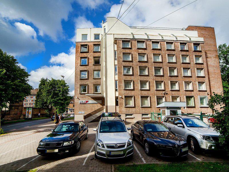 CF4149E294EE7AC1738724B04890FDA2