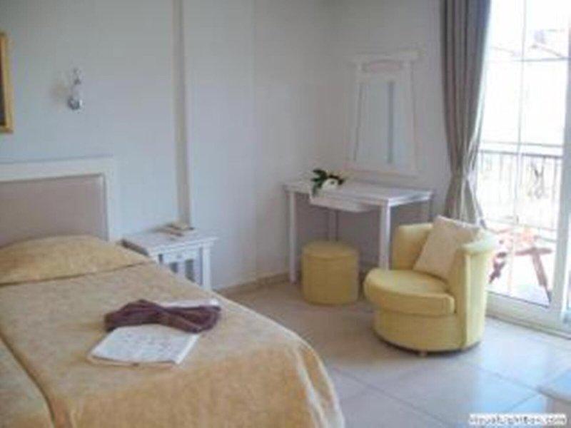 F9C991CADC316A3CABA1DDC9D75917C5