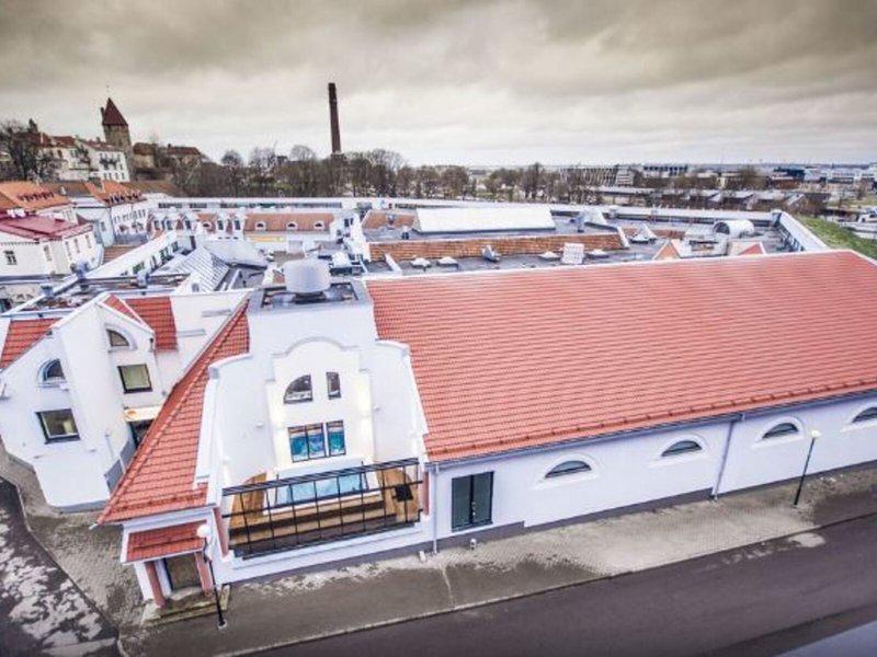 79EE3BEE8D365FAA48C06C0A8FE2A585