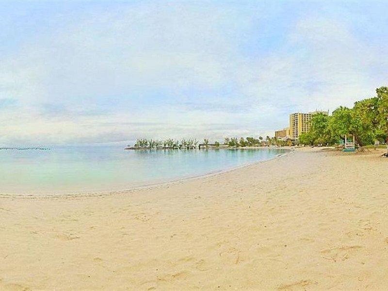 FD150BEE1B40A93ED9DA6F0380E3E456