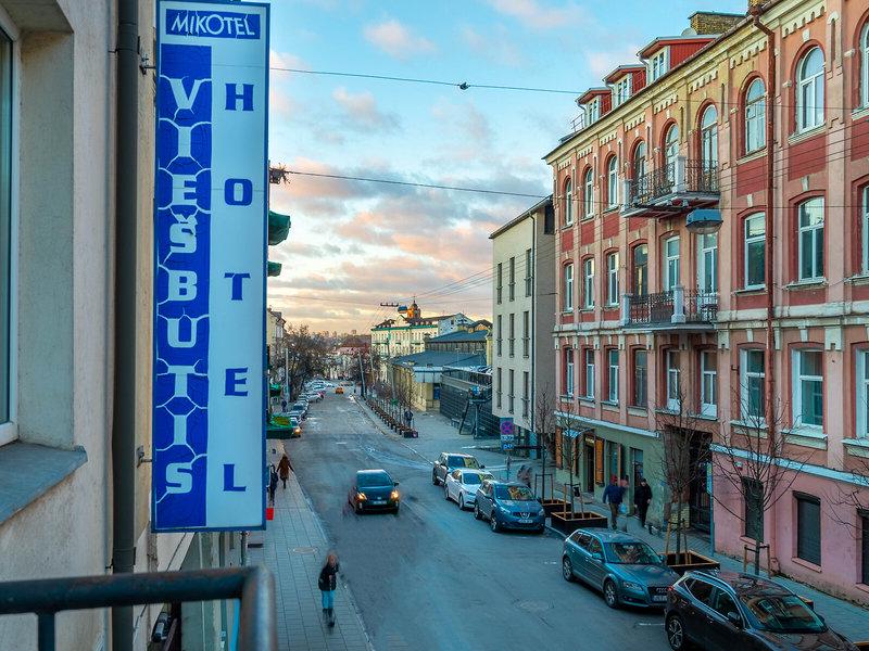 902E235D05CC77AEF200672763D21BA9