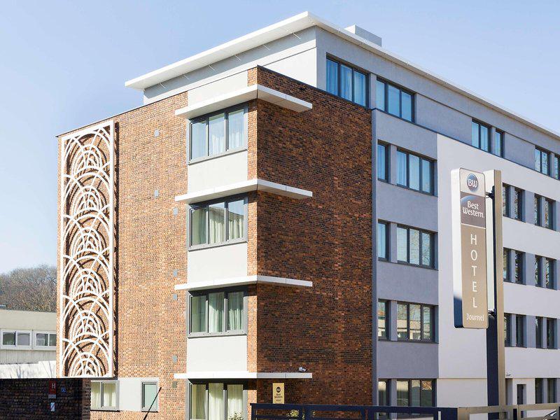 EA221978BA110F2E0E17EAB993D4BF07