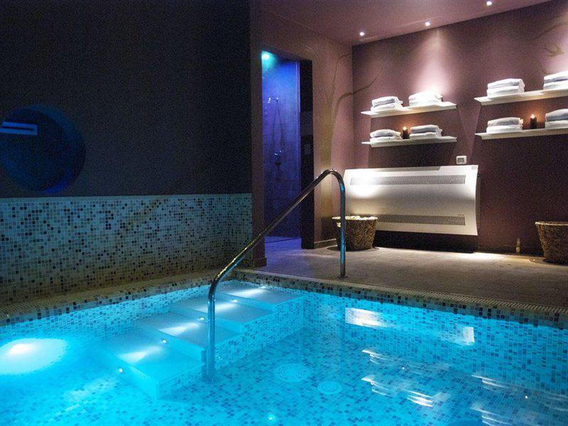 61838FDEBBAFAF0CA83012D2F9D538A0