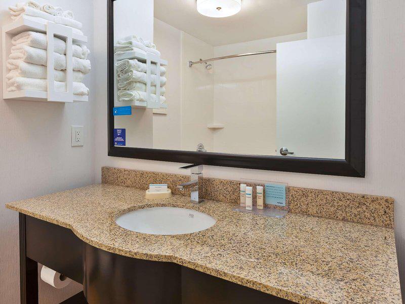 A323EA2823E327B95DB89E83716414E8