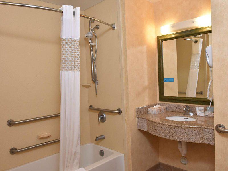 A9A7BE07C03BA4F941B0A2B80470C628