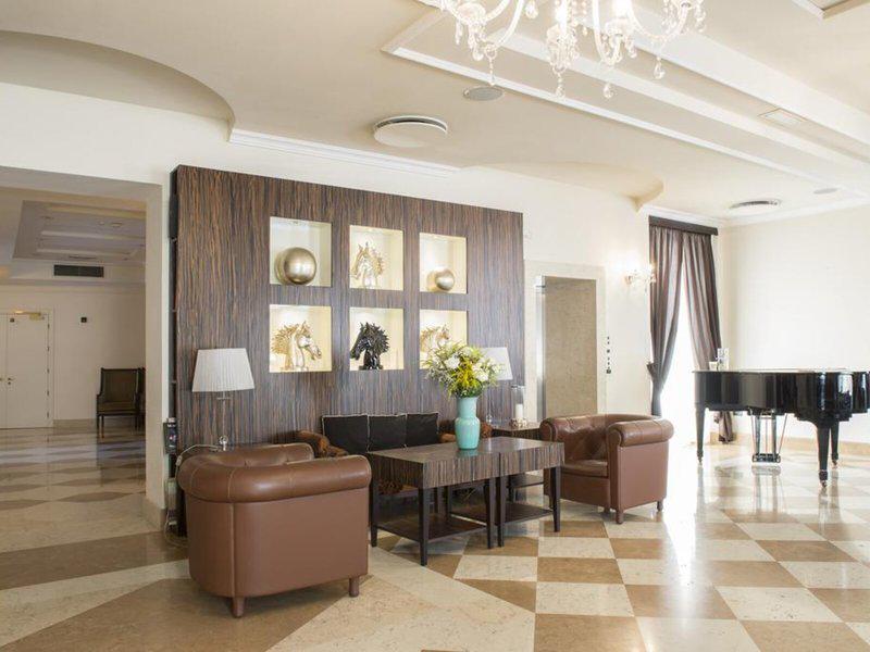 AB7018C3FE87B4BC63A2CBE3434EC793