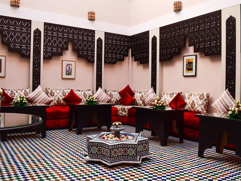 E100A5C28A0EEDBD06A2CC3324F7BF30