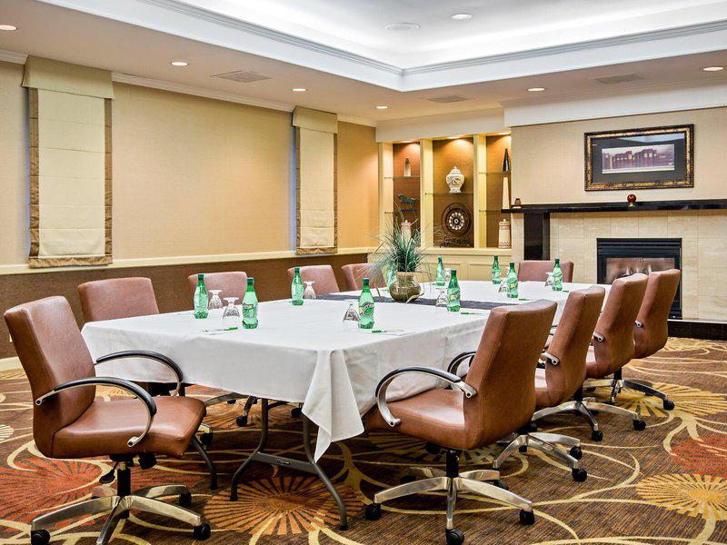 BFF6F120DD428185996FEA972F24B94D