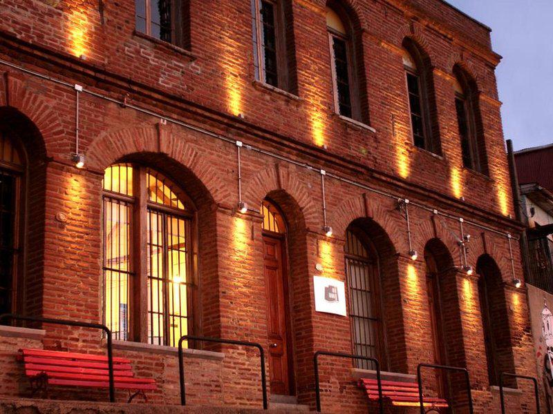 6E341AE48AF760919D3C21F3CFF0811E