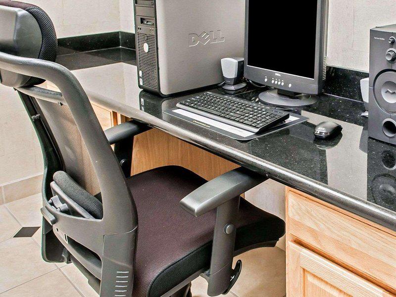 F6B940AB2FA029F81BFC9639EF77C420