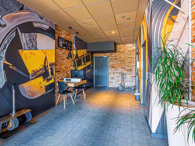 231973323C1B0A89DA0787BA32F58DB5