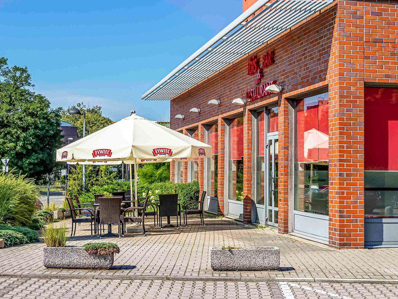 9B4BFFBF75AC35BF1AF584D76112D100