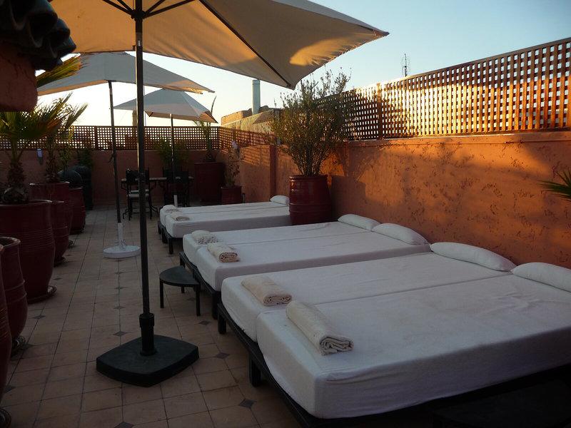 AF121E609D7CB39C9D75D77A8CCF6143