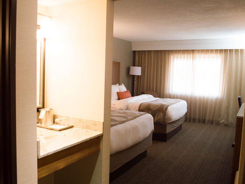 1D5B726F0E25AD991FE72648EE9C2299