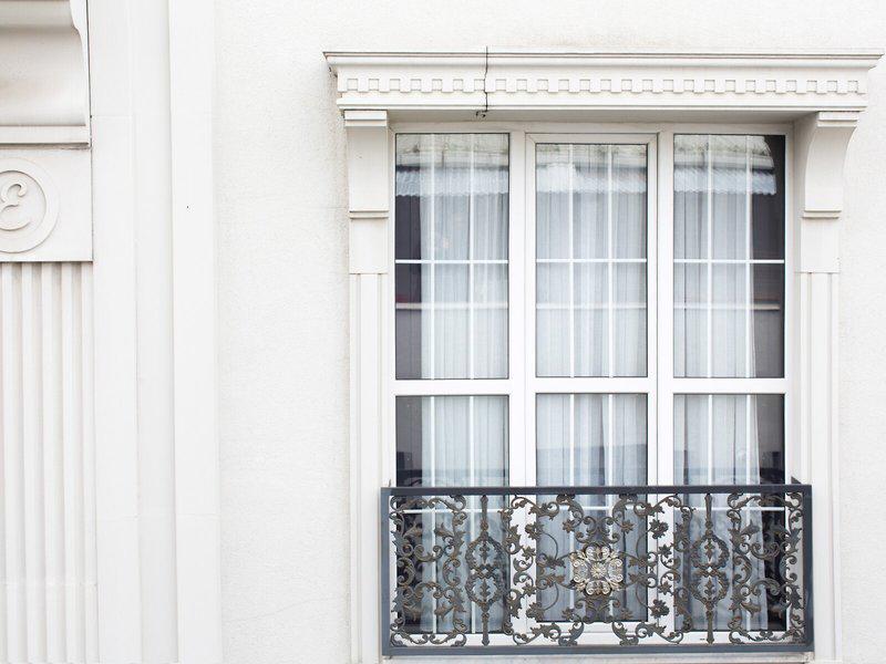 F1061AAD2CE05BD65750370C533F77E5