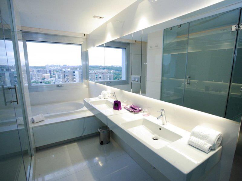 2851C3C6017394E0F3A301D23E59A682