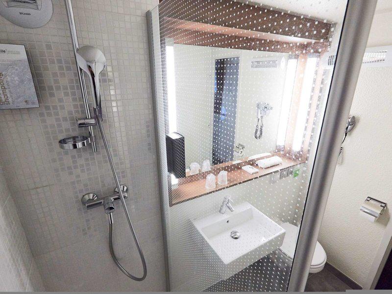 08A0C70FE93624FE26991394D29B4CD4