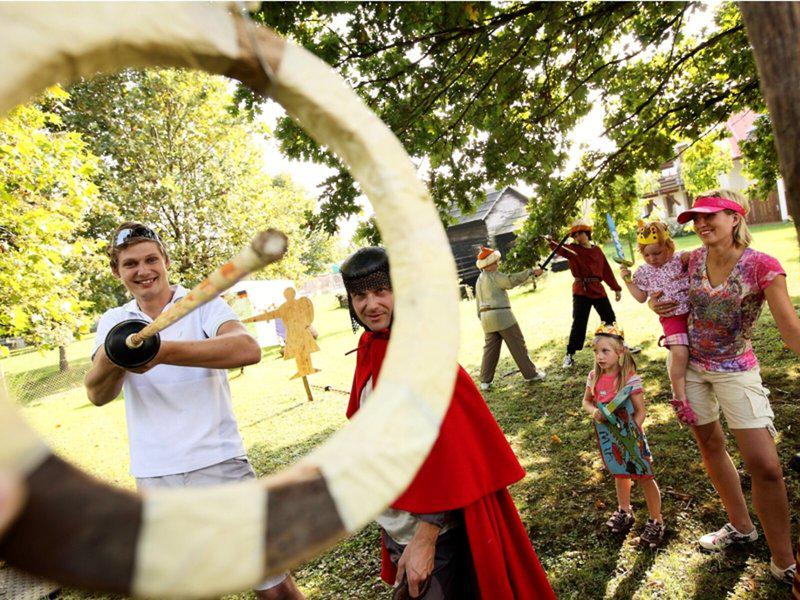 C2701A1DB0802E8007076194BEE84175