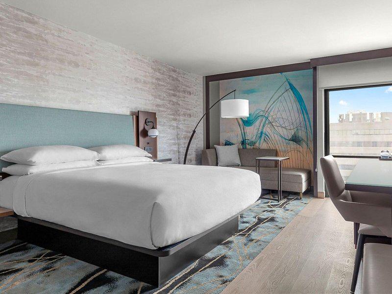 032E64B01741E05D96D0FDFD9F1E94A5