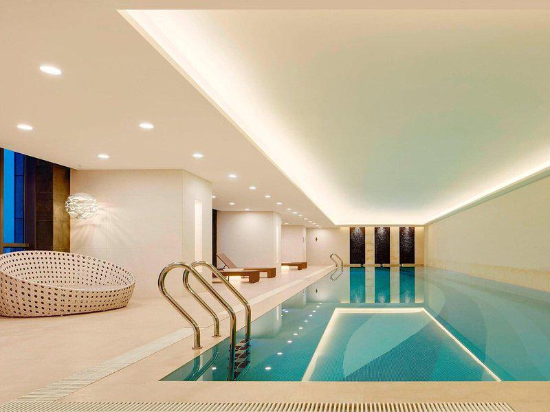 F8816B9520D42A506563783AAD010951