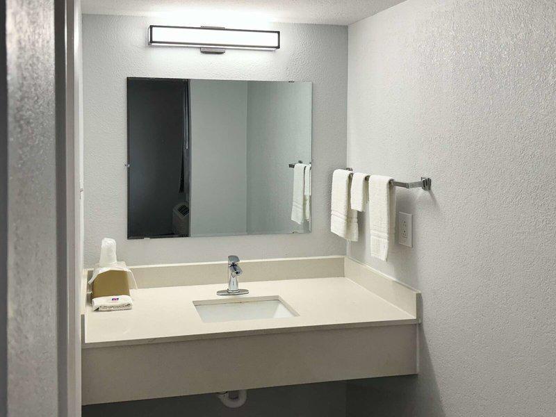 062449239BA7EFB8D645FC2E071A81EA