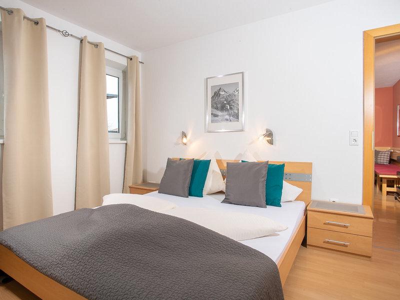 96B56B180048180B1B4E9D40823F114E