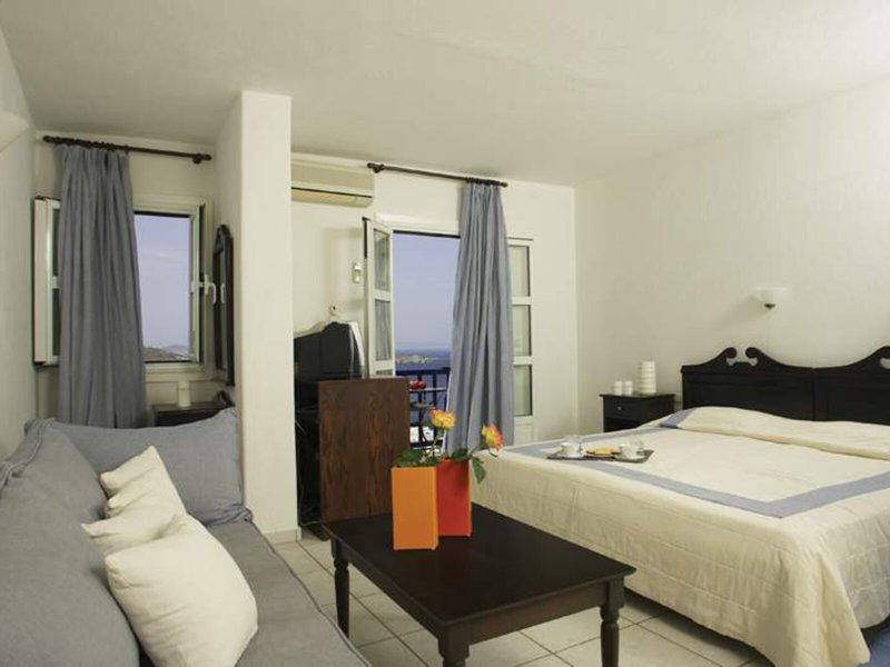 EC9A061A71F4D0B0F5D96ACC97C7868E