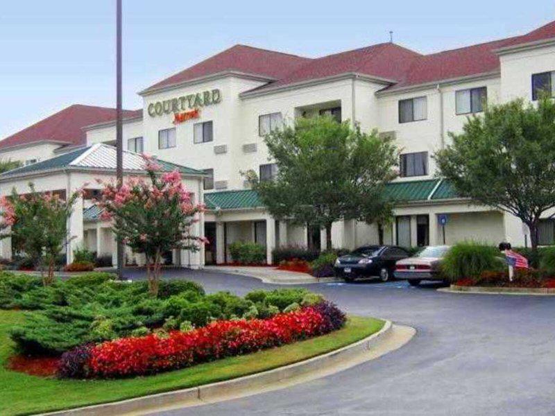 53CE2A4737F79F5AFC7584F7C3046475