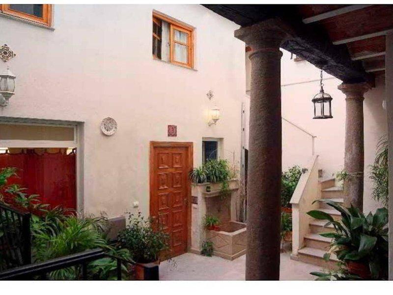 8D11170EACFEF0CA701CC01A6DC98BF8